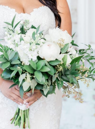 all white bridal bouquet